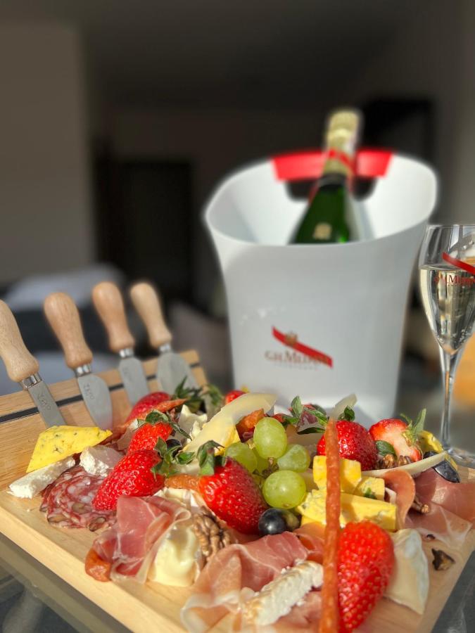 مبيت وإفطار Władysławowo W Porcie المظهر الخارجي الصورة